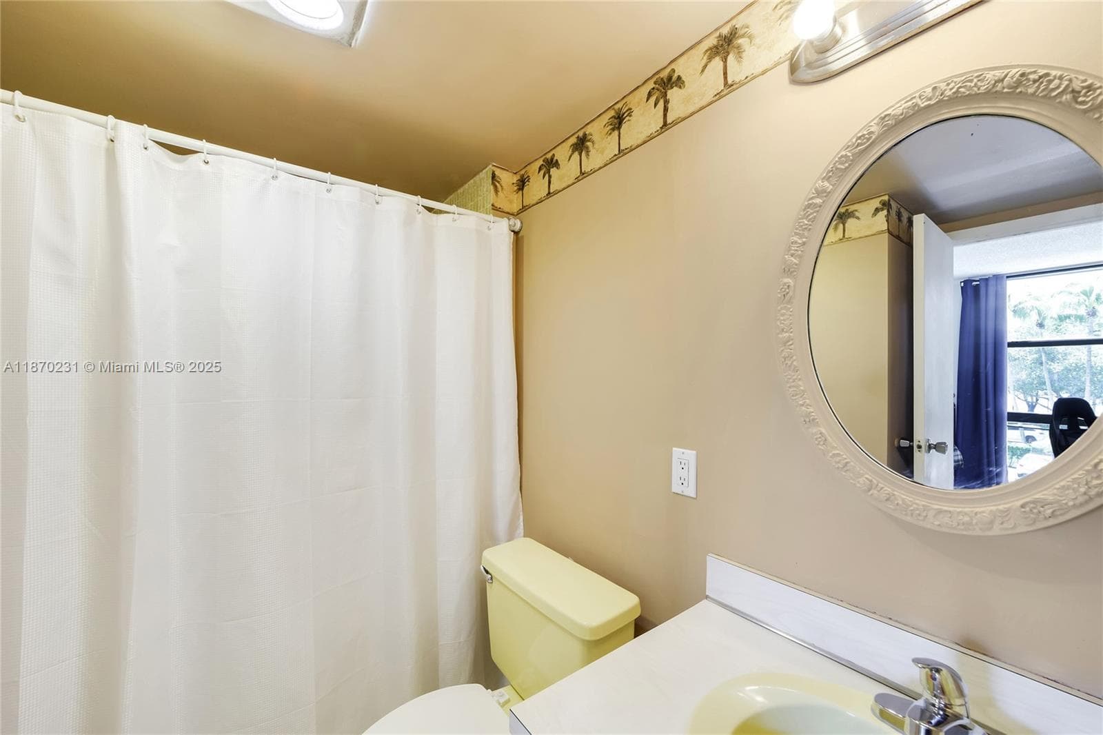 3675 N Country Club Dr # 204, Aventura FL 33180 — 43