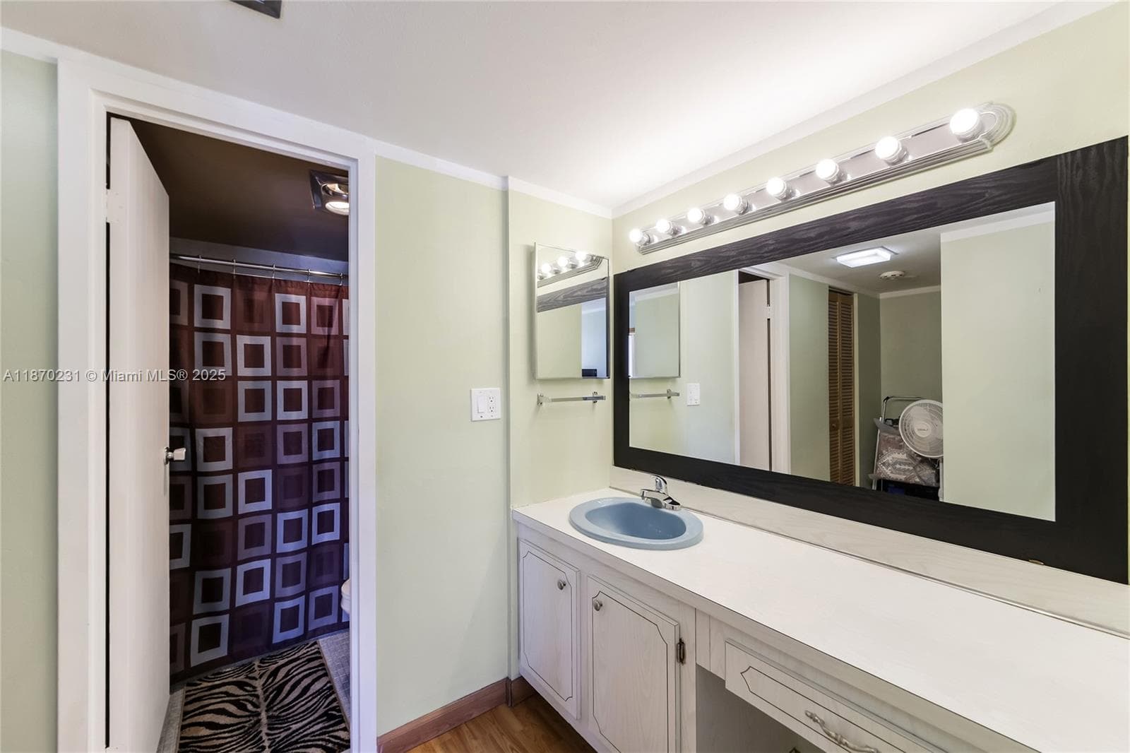 3675 N Country Club Dr # 204, Aventura FL 33180 — 35