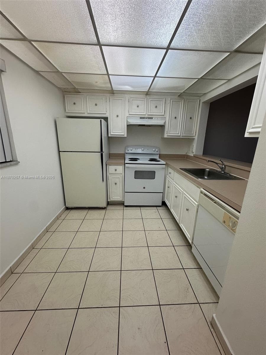 17911 NW 68th Ave # N206, Hialeah FL 33015 — 1