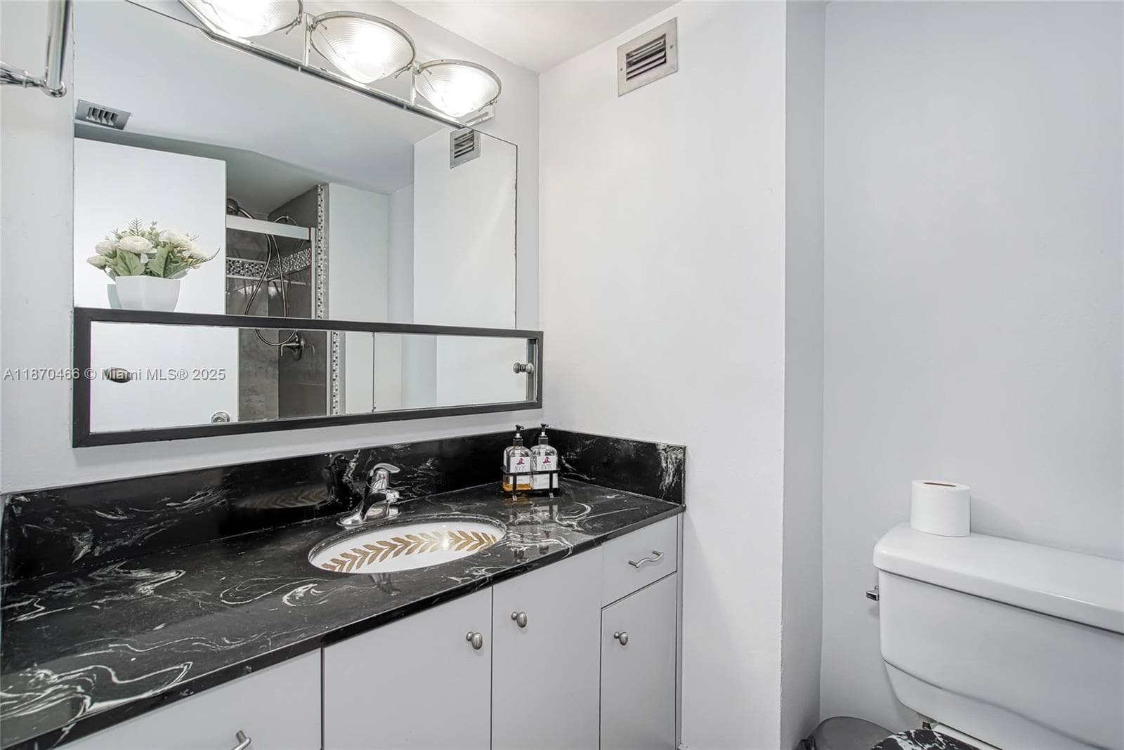 18021 Biscayne Blvd # 1604, Aventura FL 33160 — 27