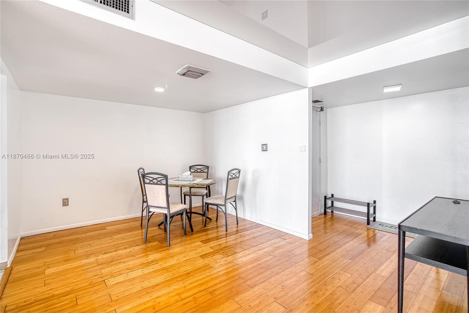 18021 Biscayne Blvd # 1604, Aventura FL 33160 — 7