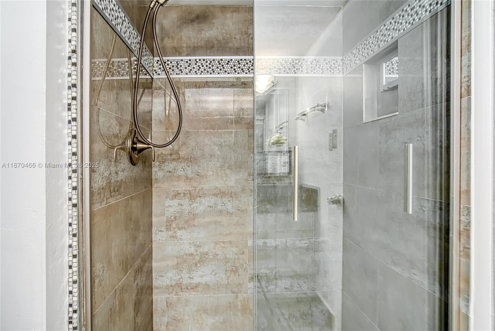 18021 Biscayne Blvd # 1604, Aventura FL 33160 — 28