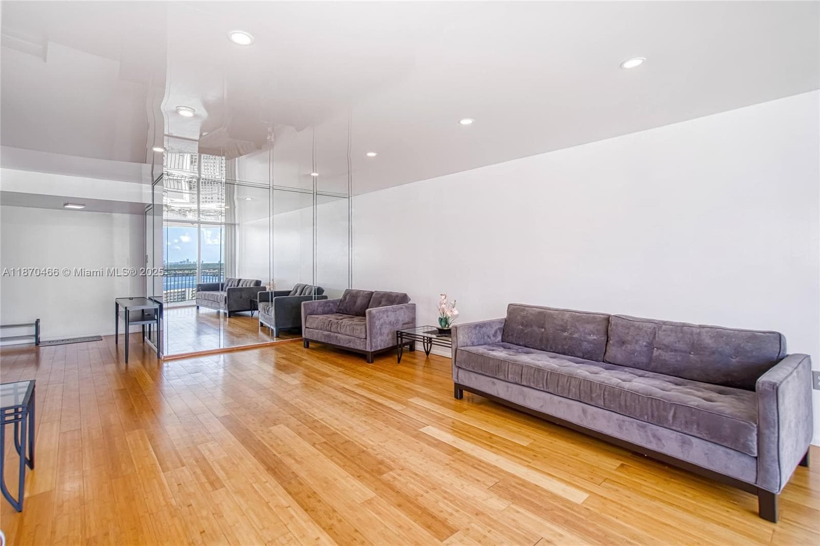 18021 Biscayne Blvd # 1604, Aventura FL 33160 — 5