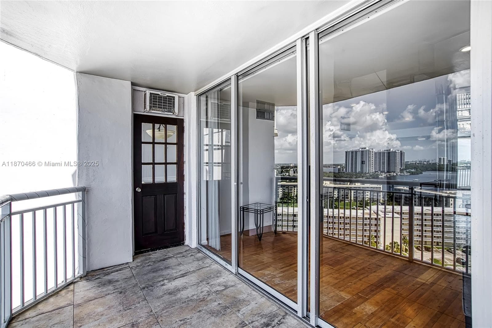 18021 Biscayne Blvd # 1604, Aventura FL 33160 — 41