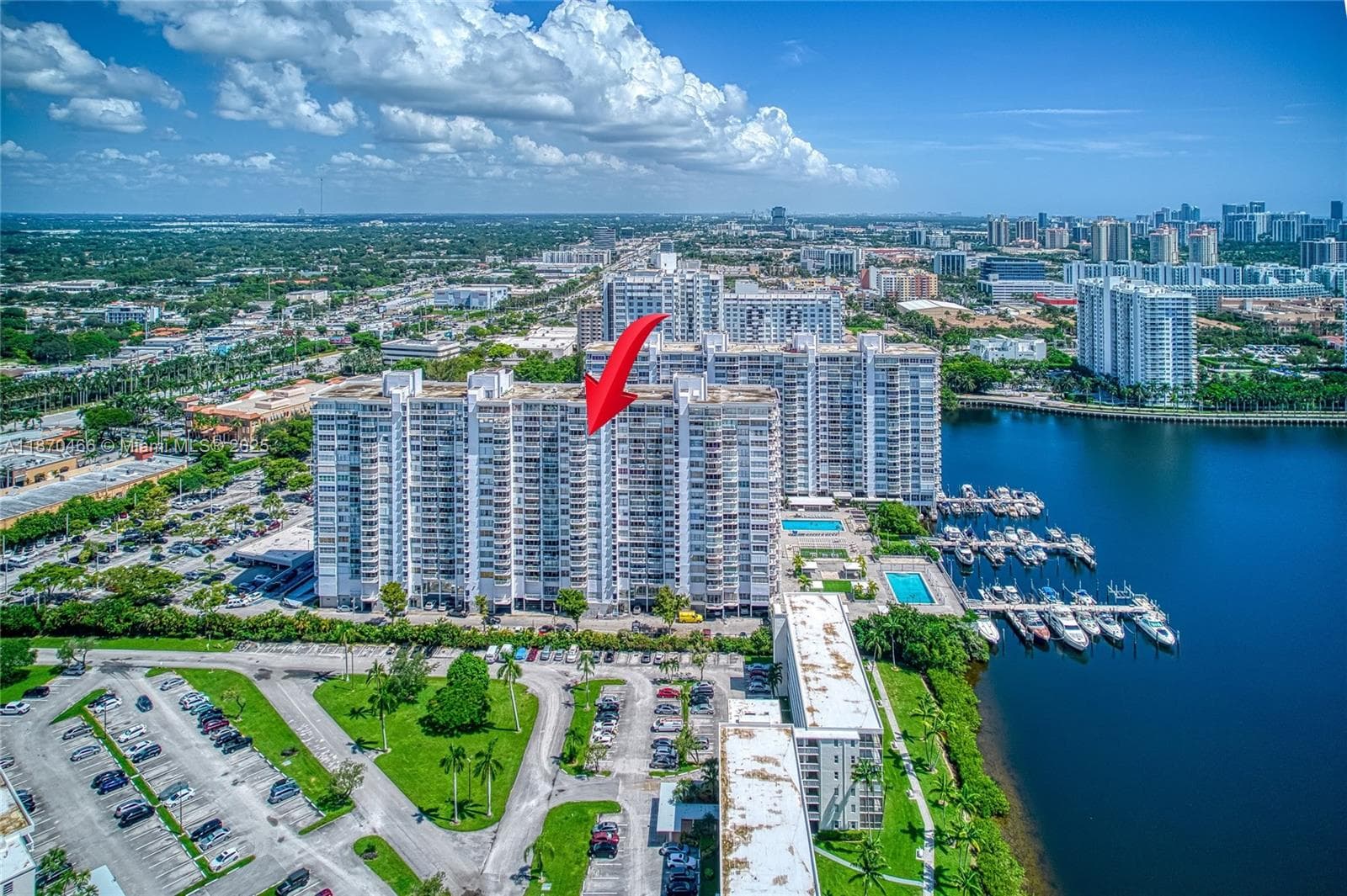 18021 Biscayne Blvd # 1604, Aventura FL 33160 — 54