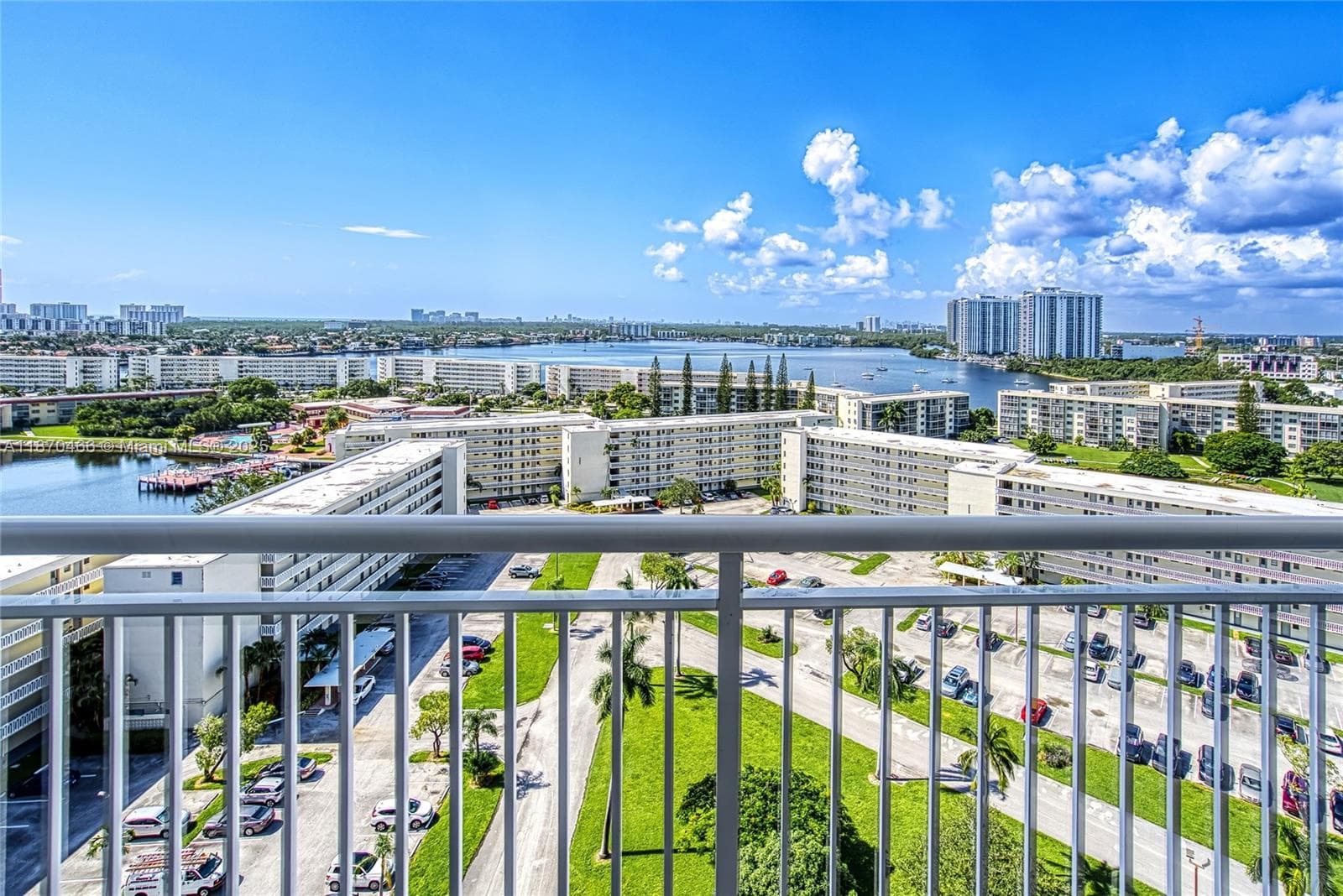 18021 Biscayne Blvd # 1604, Aventura FL 33160 — 39