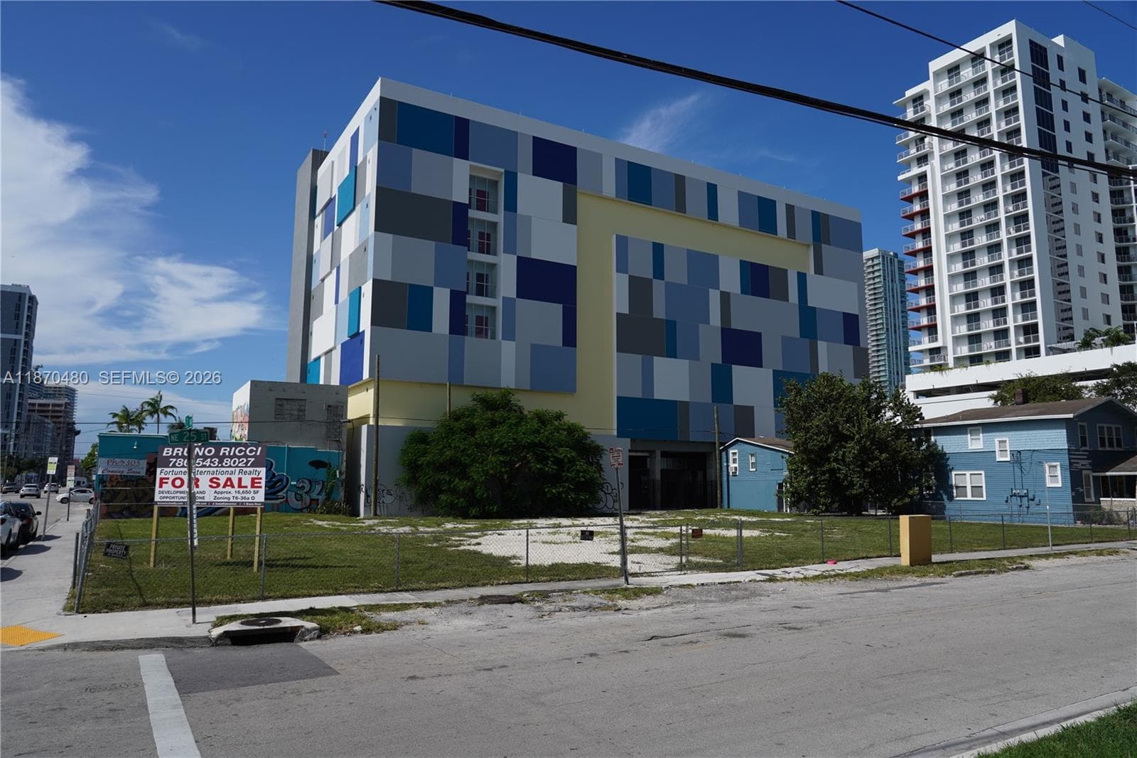 215 NE 25 STREET, Miami FL 33137 — 1