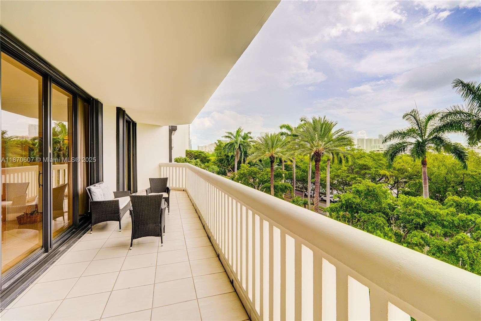 2000 Island Blvd # 408, Aventura FL 33160 — 9
