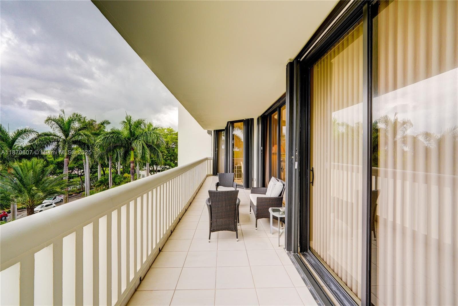 2000 Island Blvd # 408, Aventura FL 33160 — 10