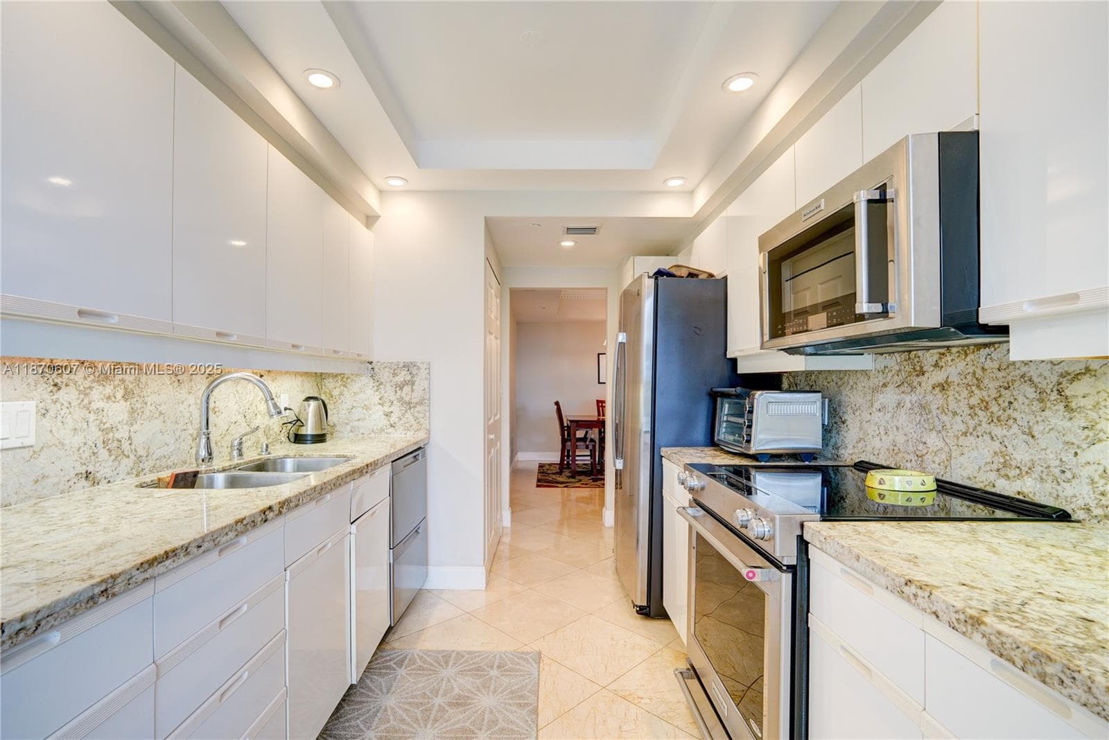 2000 Island Blvd # 408, Aventura FL 33160 — 8