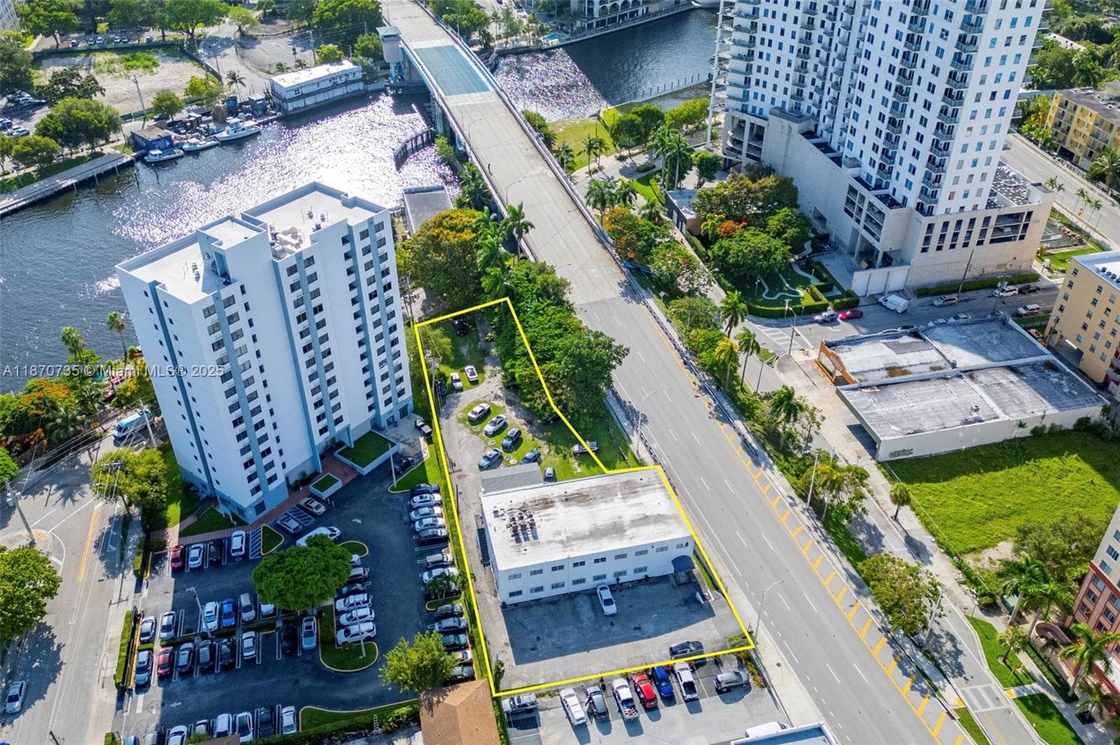 529 W Flagler St, Miami FL 33130 — 2