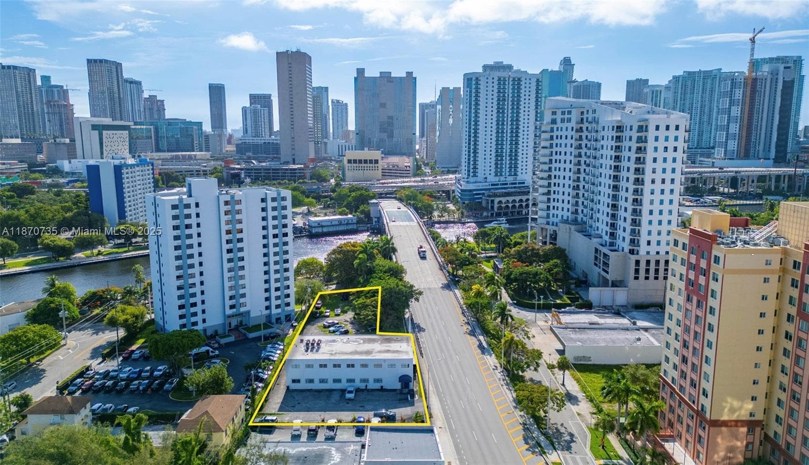 529 W Flagler St, Miami FL 33130 — 3