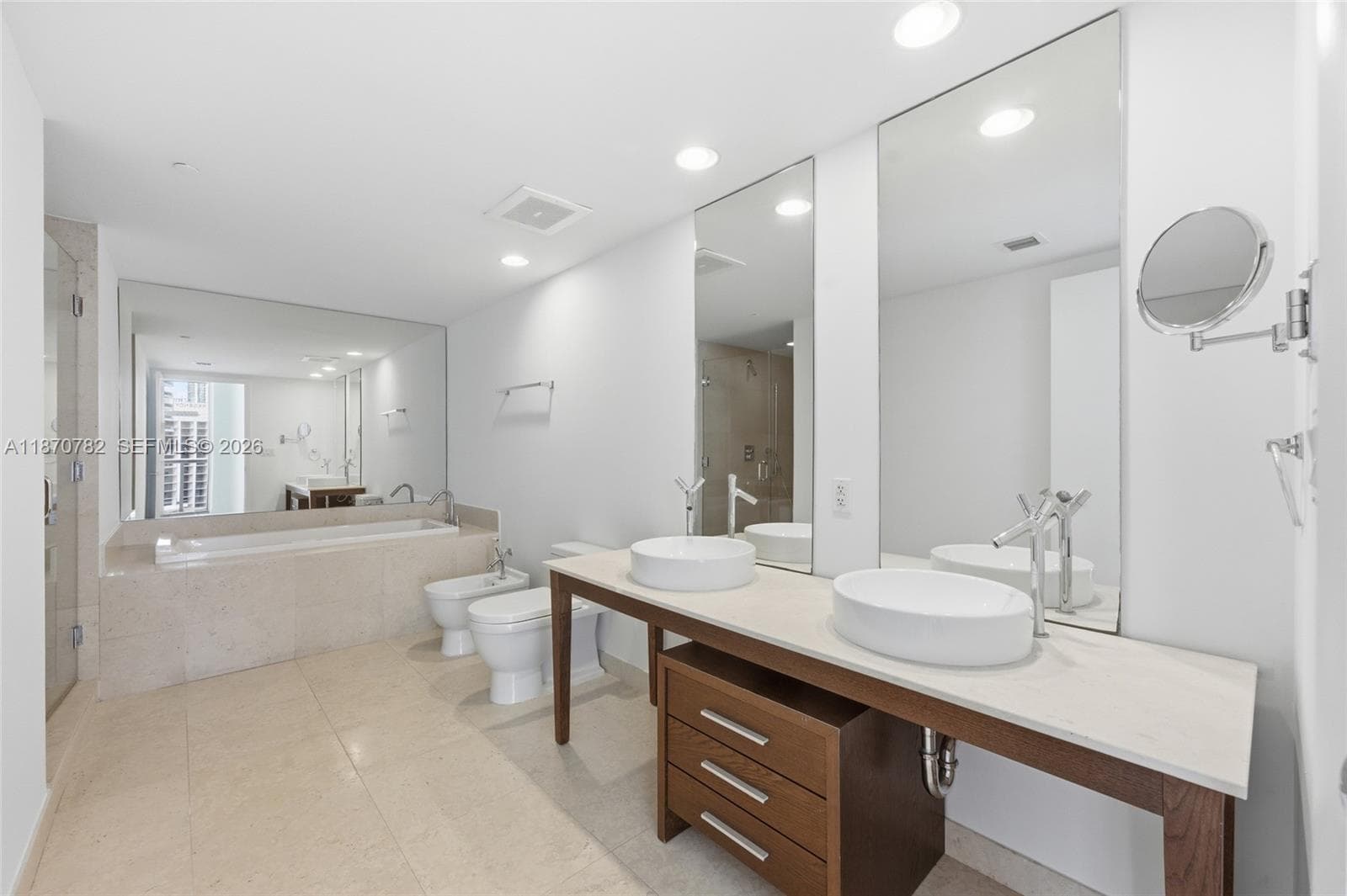 465 Brickell Ave # 2002, Miami FL 33131 — 32