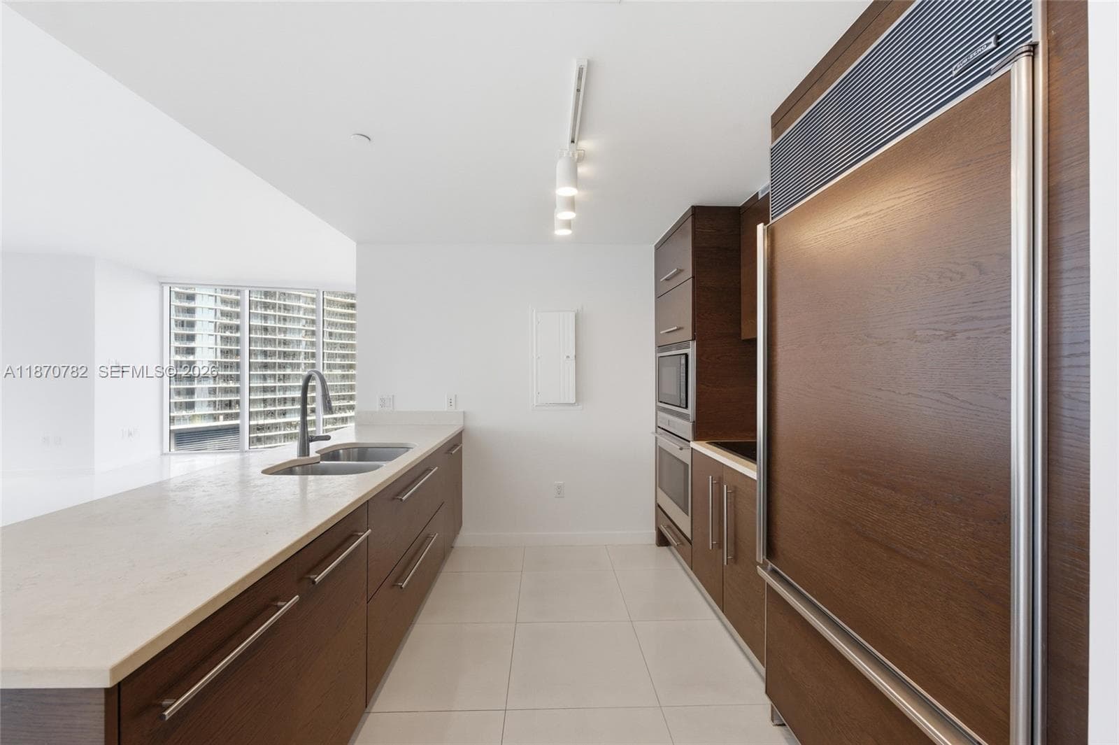 465 Brickell Ave # 2002, Miami FL 33131 — 10