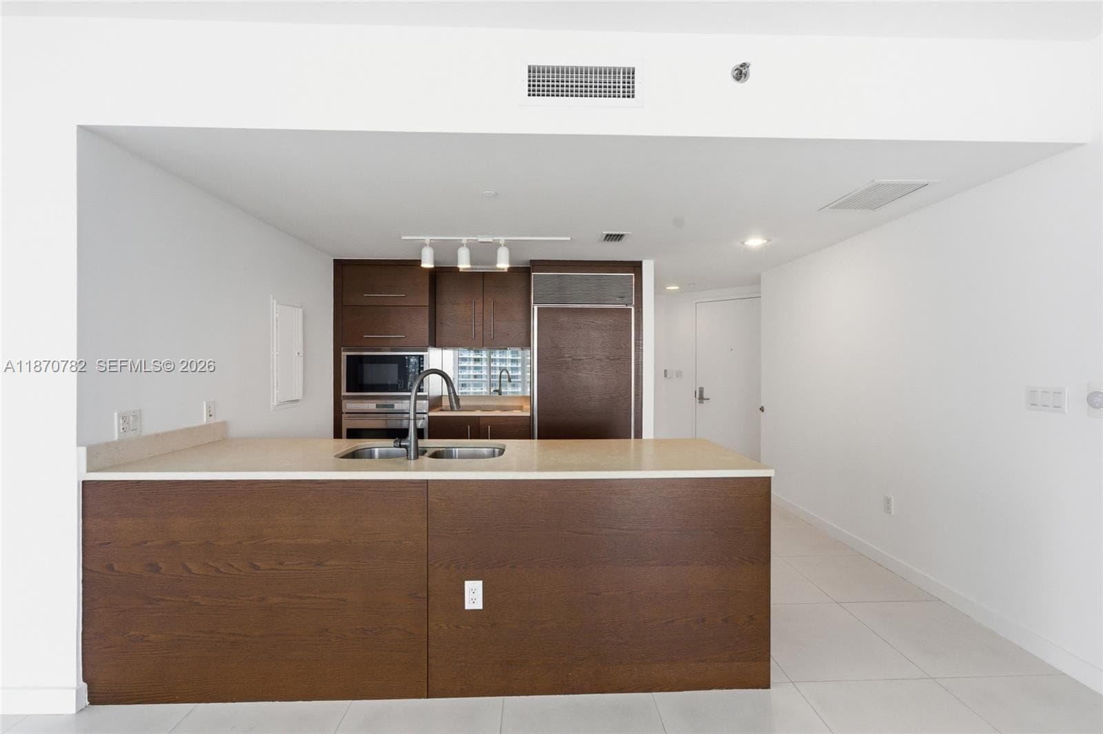 465 Brickell Ave # 2002, Miami FL 33131 — 11