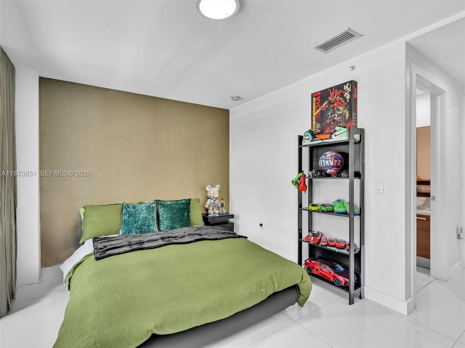 2950 NE 188th St # 312, Aventura FL 33180 — 30