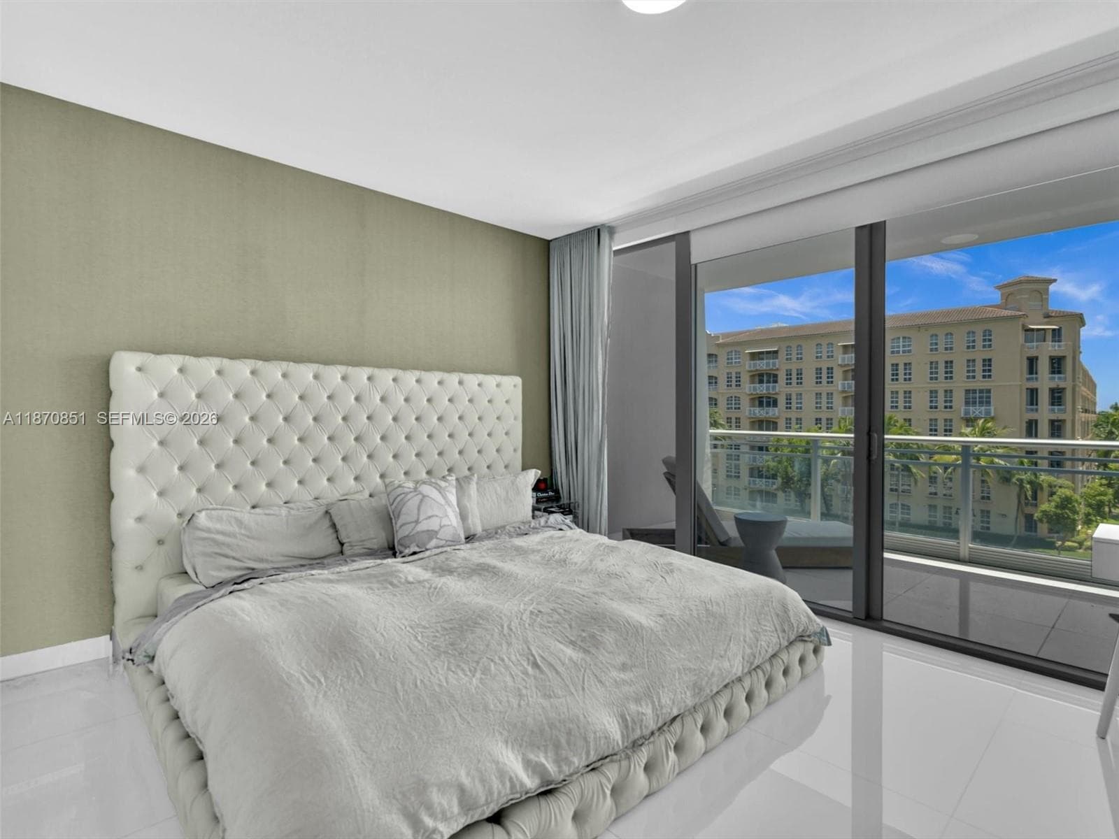 2950 NE 188th St # 312, Aventura FL 33180 — 21