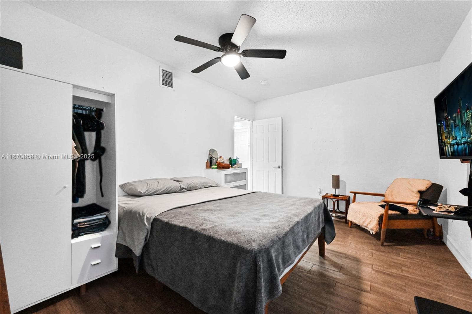1784 Marseille Dr, Miami Beach FL 33141 — 23