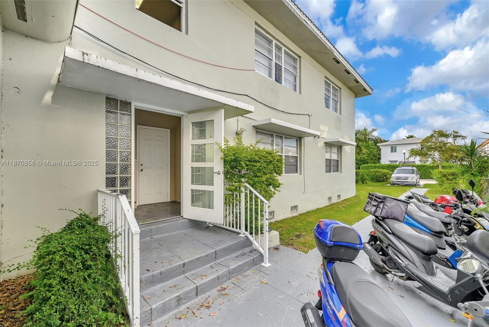 1784 Marseille Dr, Miami Beach FL 33141 — 52