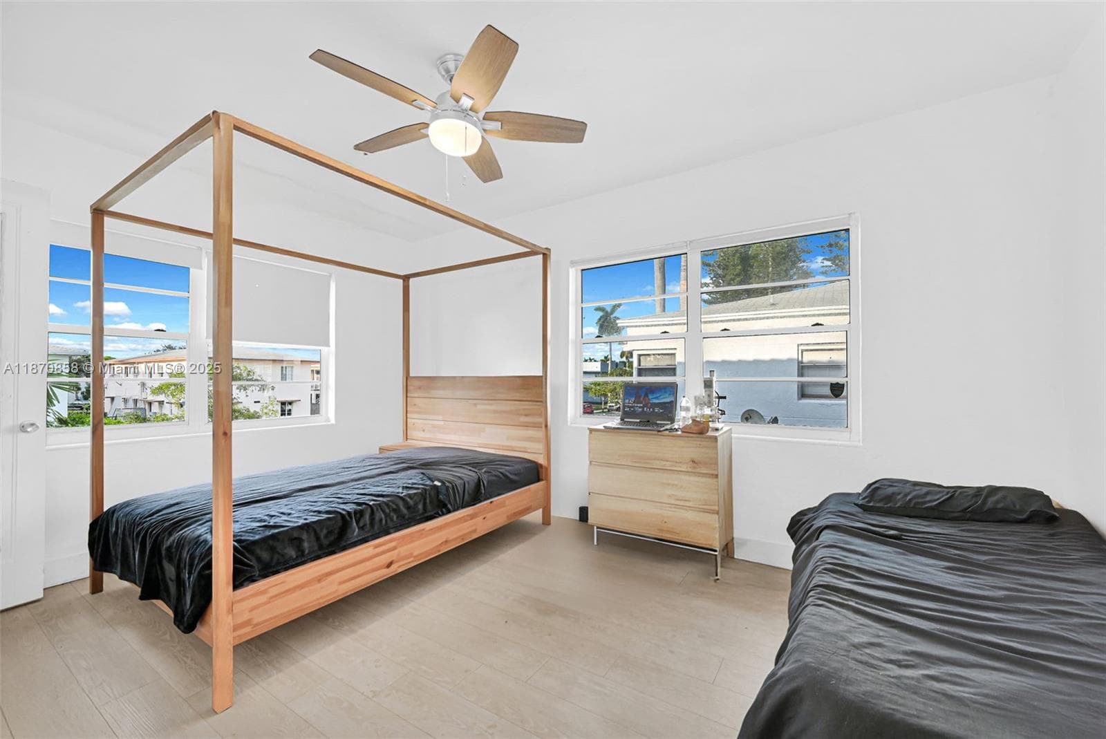 1784 Marseille Dr, Miami Beach FL 33141 — 36