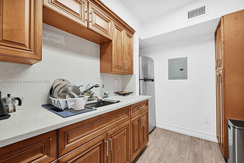 1784 Marseille Dr, Miami Beach FL 33141 — 37