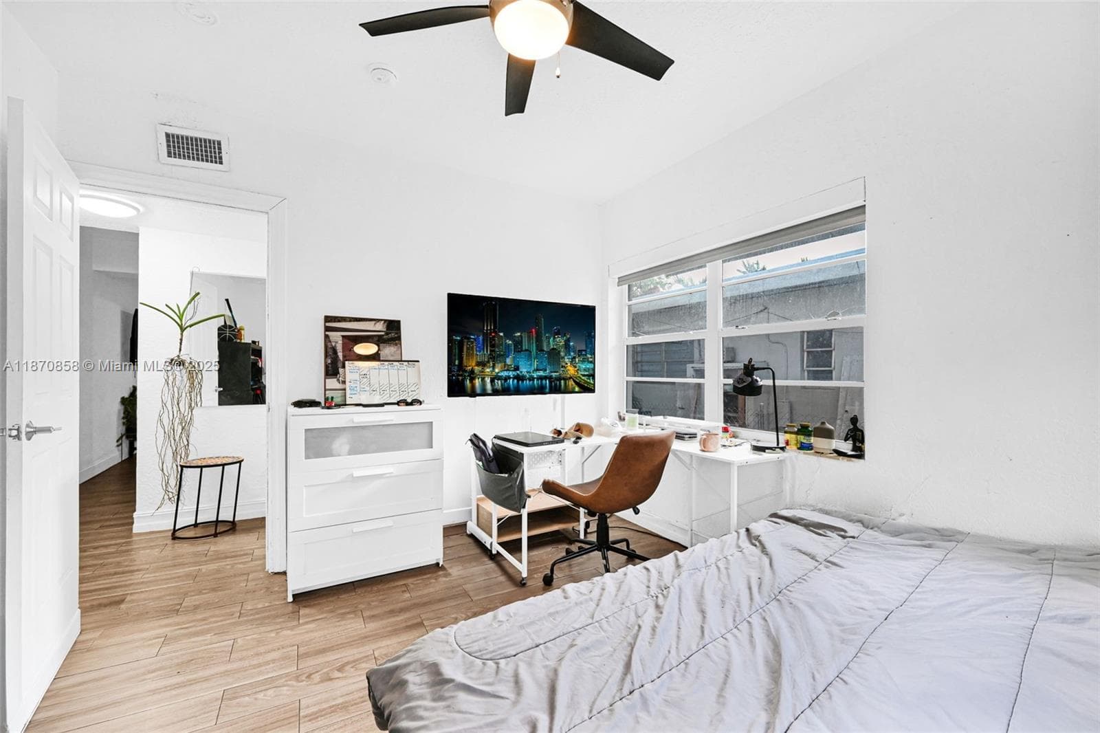 1784 Marseille Dr, Miami Beach FL 33141 — 19