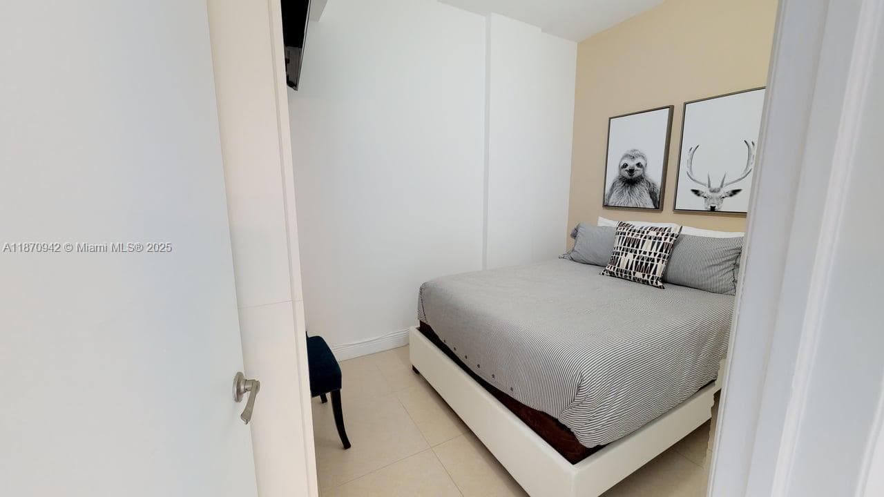 19370 Collins Ave # 11, Sunny Isles Beach FL 33160 — 16