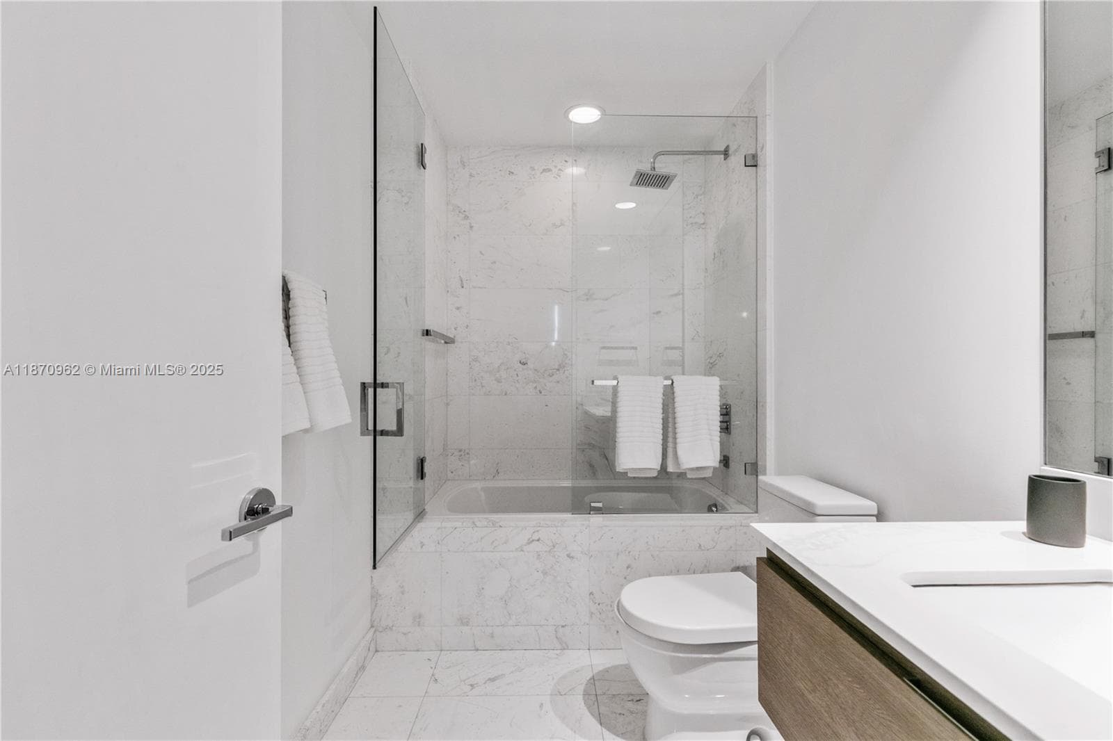 360 Ocean Dr # 305S, Key Biscayne FL 33149 — 27