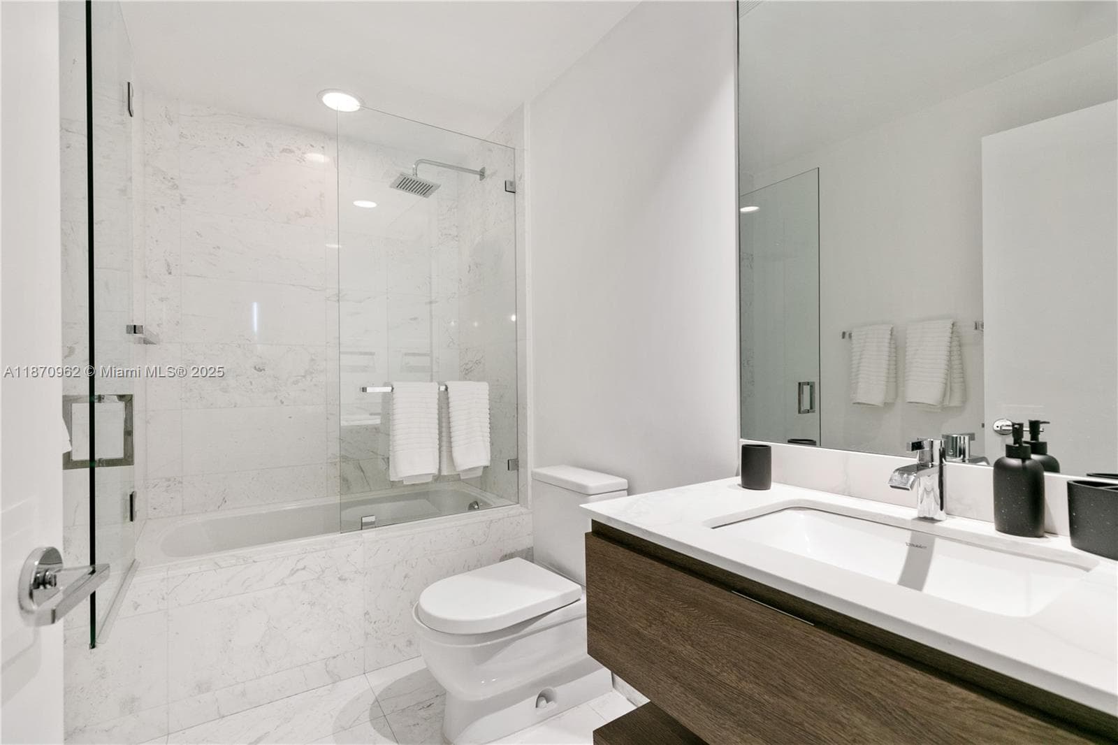 360 Ocean Dr # 305S, Key Biscayne FL 33149 — 26