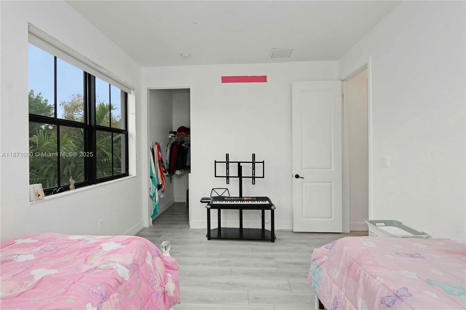 3293 W 98th Pl, Hialeah FL 33018 — 28