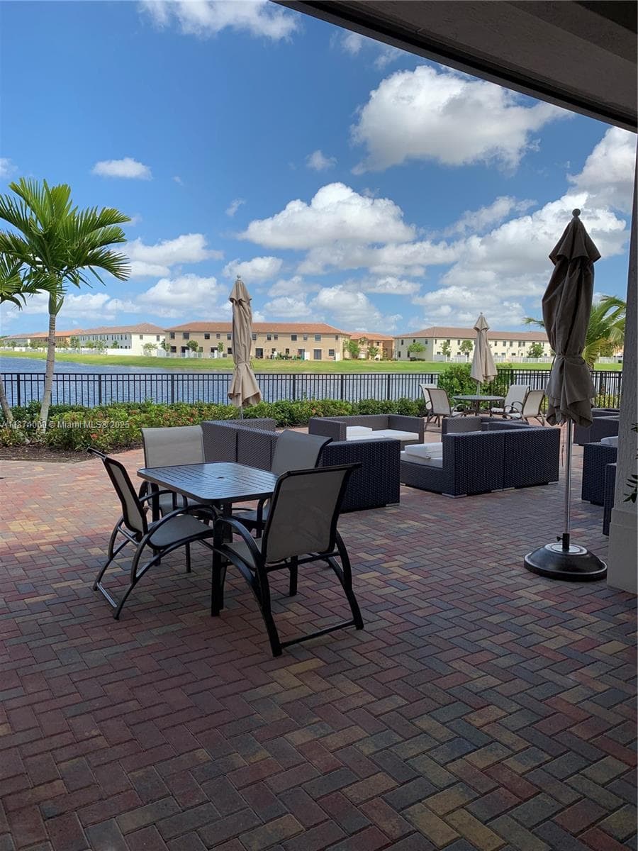 3293 W 98th Pl, Hialeah FL 33018 — 45