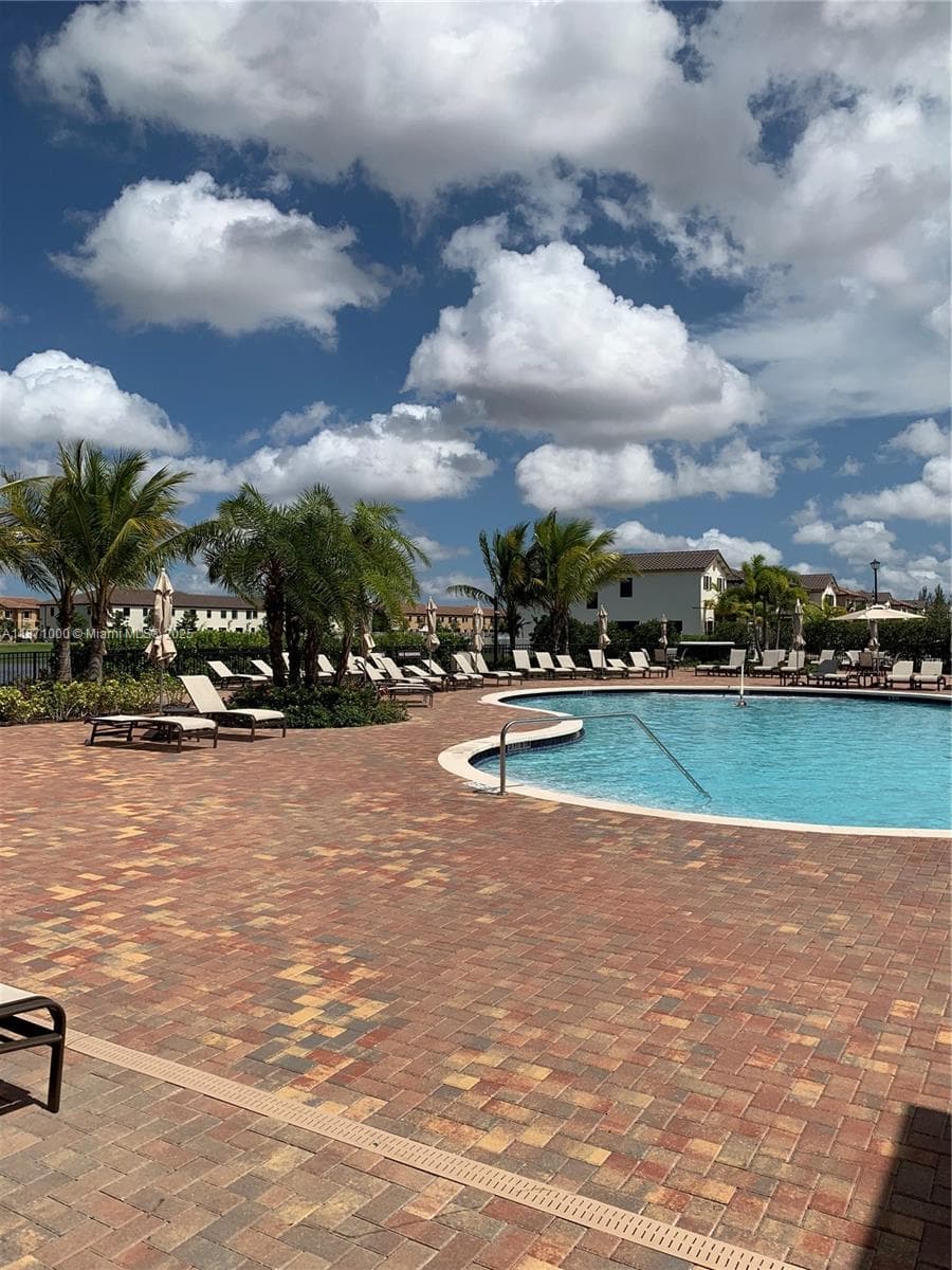 3293 W 98th Pl, Hialeah FL 33018 — 48