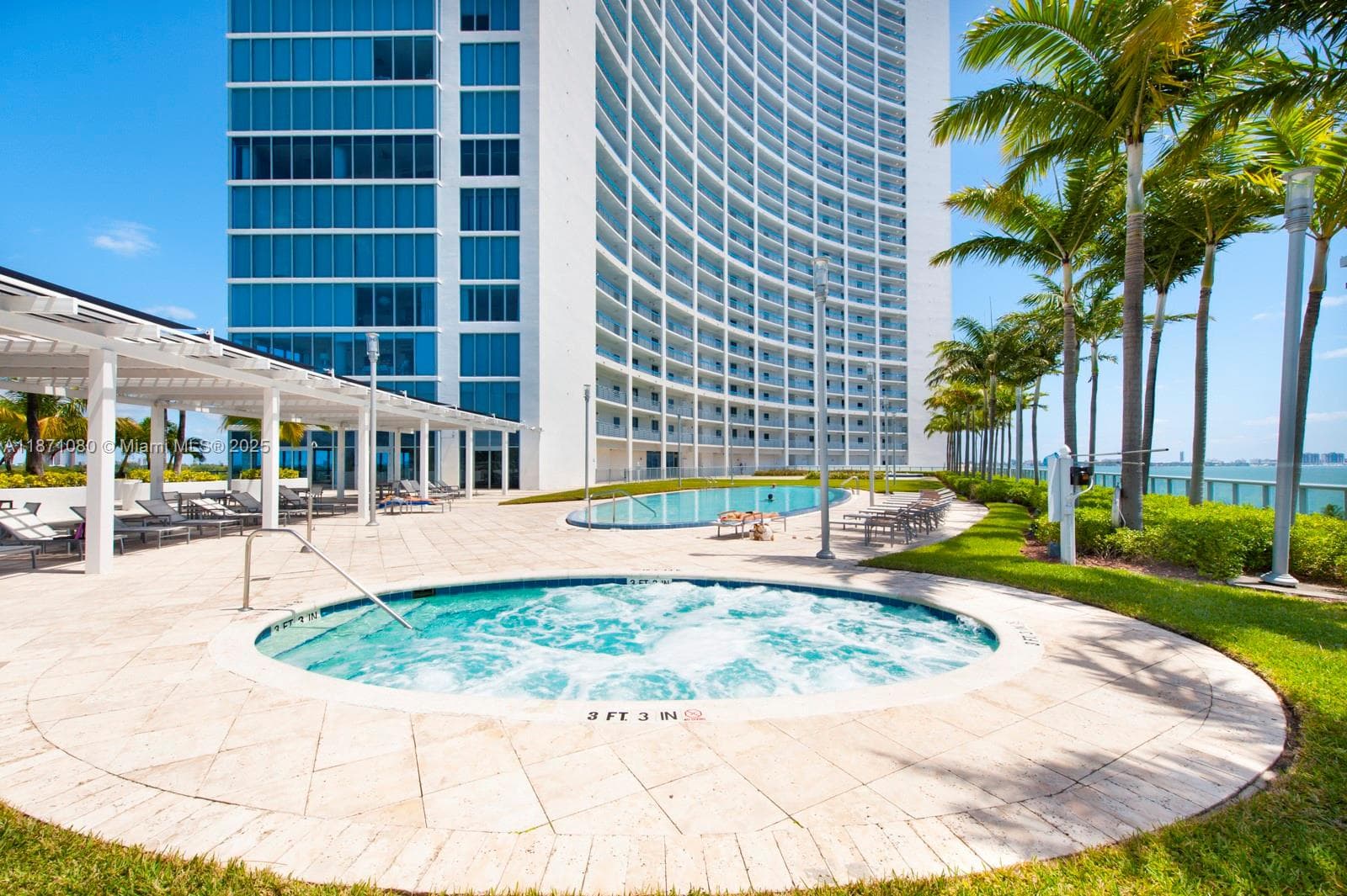601 NE 36th St # 803, Miami FL 33137 — 29