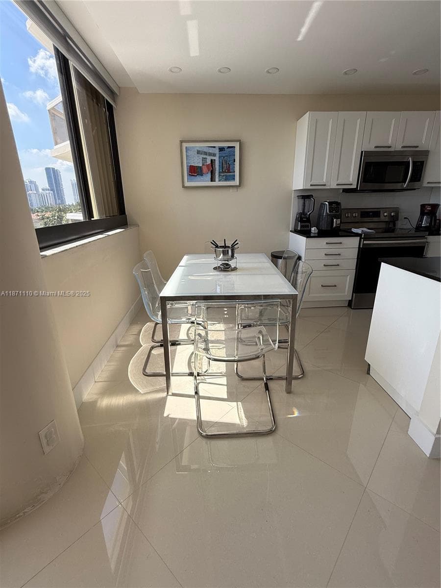 20185 E Country Club Dr # 510, Aventura FL 33180 — 3
