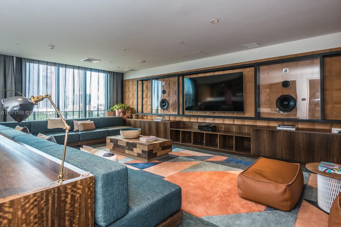 121 NE 34 ST # 901, Miami FL 33137 — 16