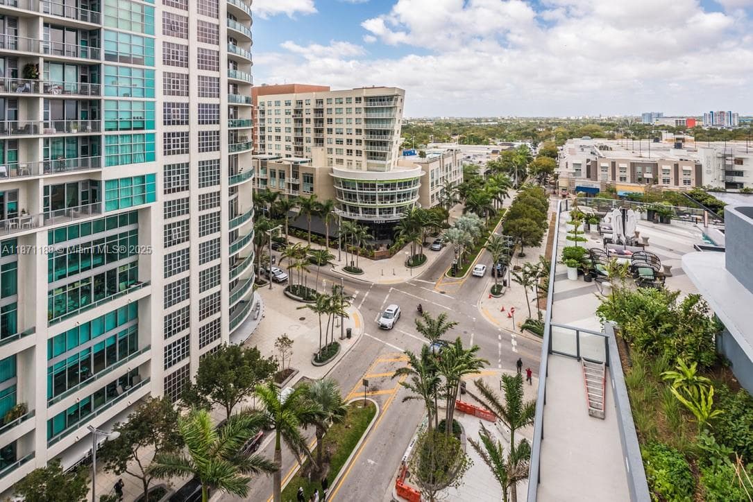 121 NE 34 ST # 901, Miami FL 33137 — 26