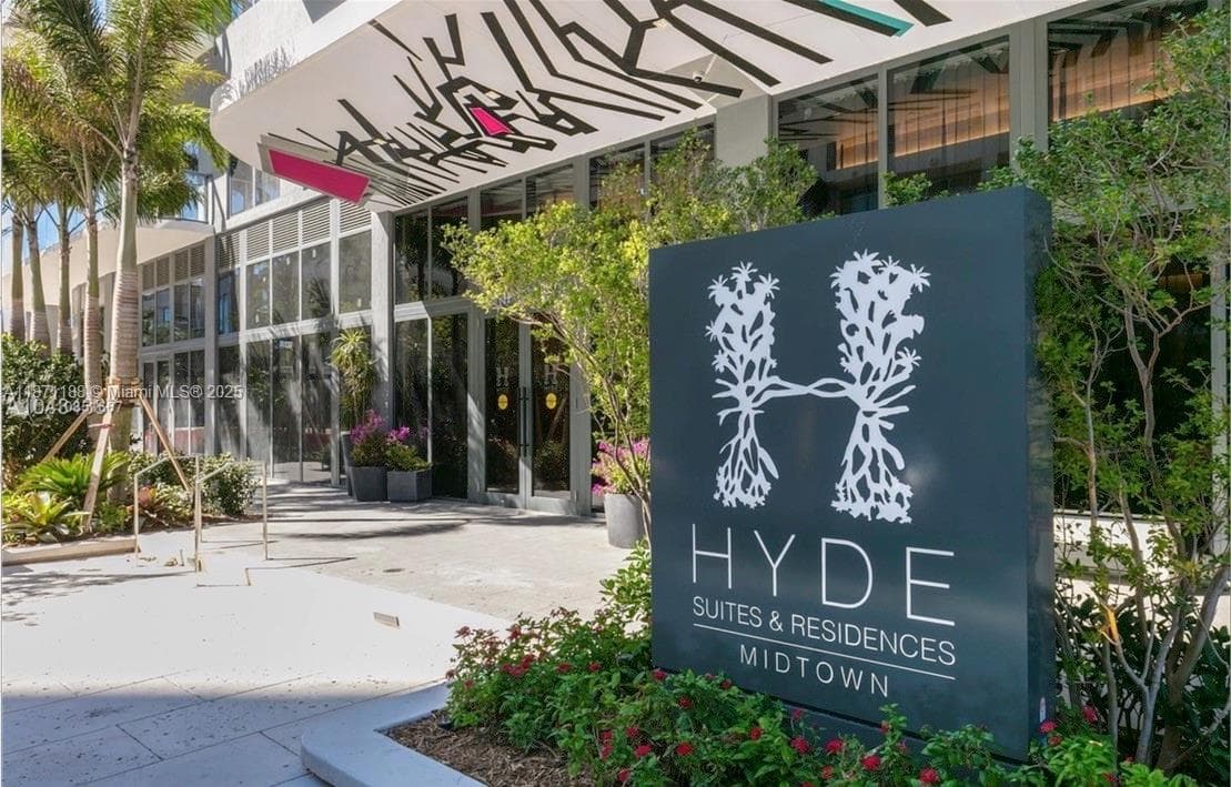 121 NE 34 ST # 901, Miami FL 33137 — 1