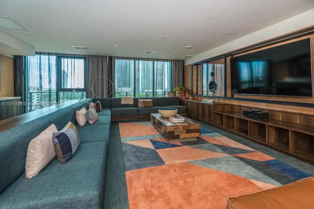 121 NE 34 ST # 901, Miami FL 33137 — 19
