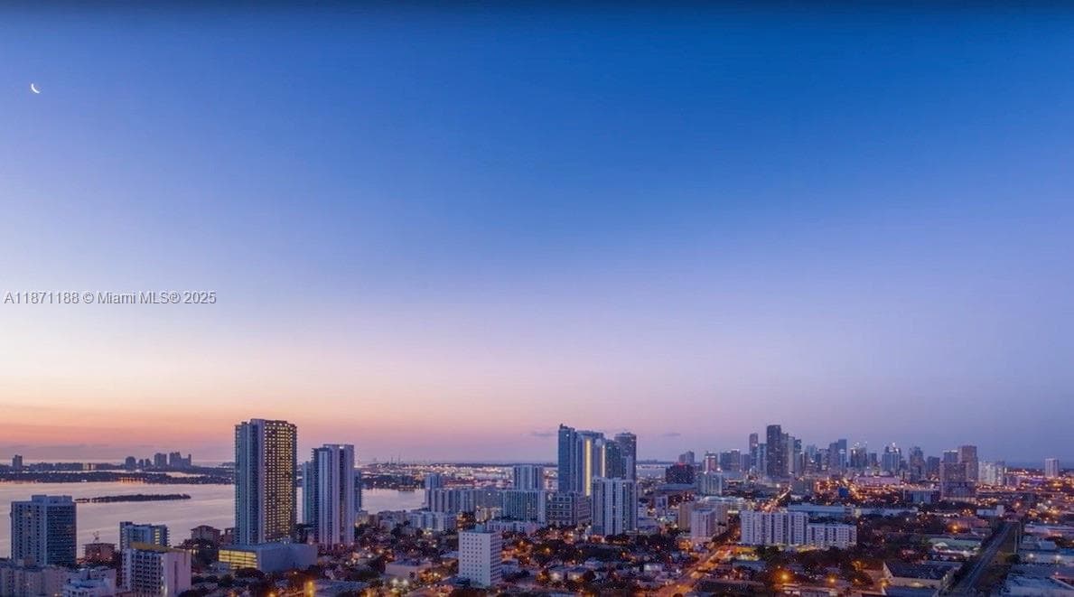 121 NE 34 ST # 901, Miami FL 33137 — 29