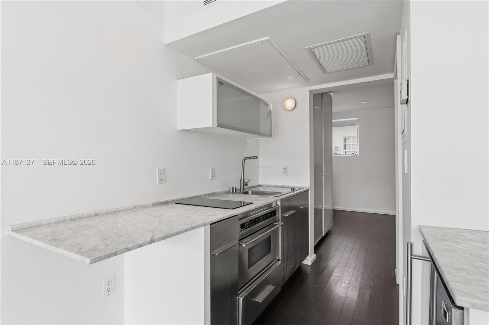 1601 West Ave # 210, Miami Beach FL 33139 — 8