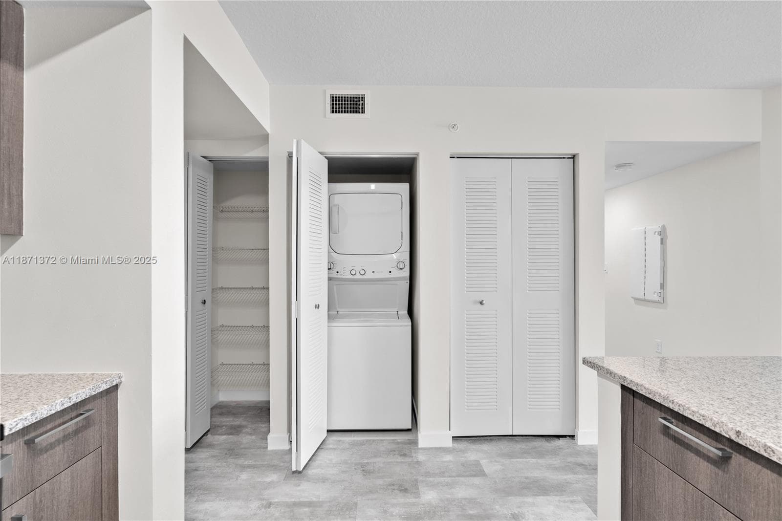 400 NW 112th Ave # 818, Sweetwater FL 33172 — 17