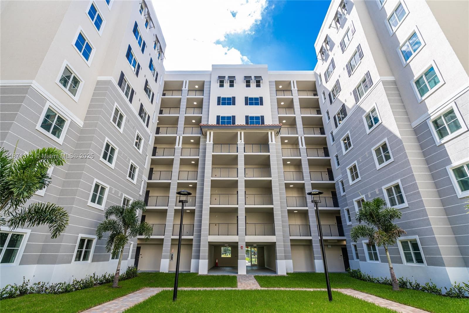 400 NW 112th Ave # 818, Sweetwater FL 33172 — 3