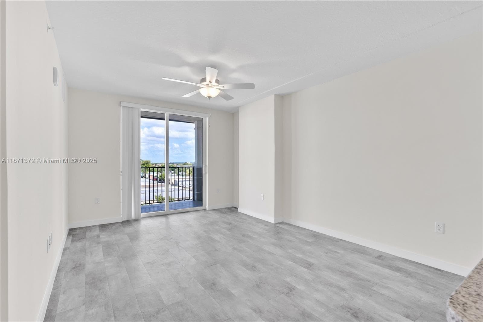 400 NW 112th Ave # 818, Sweetwater FL 33172 — 32
