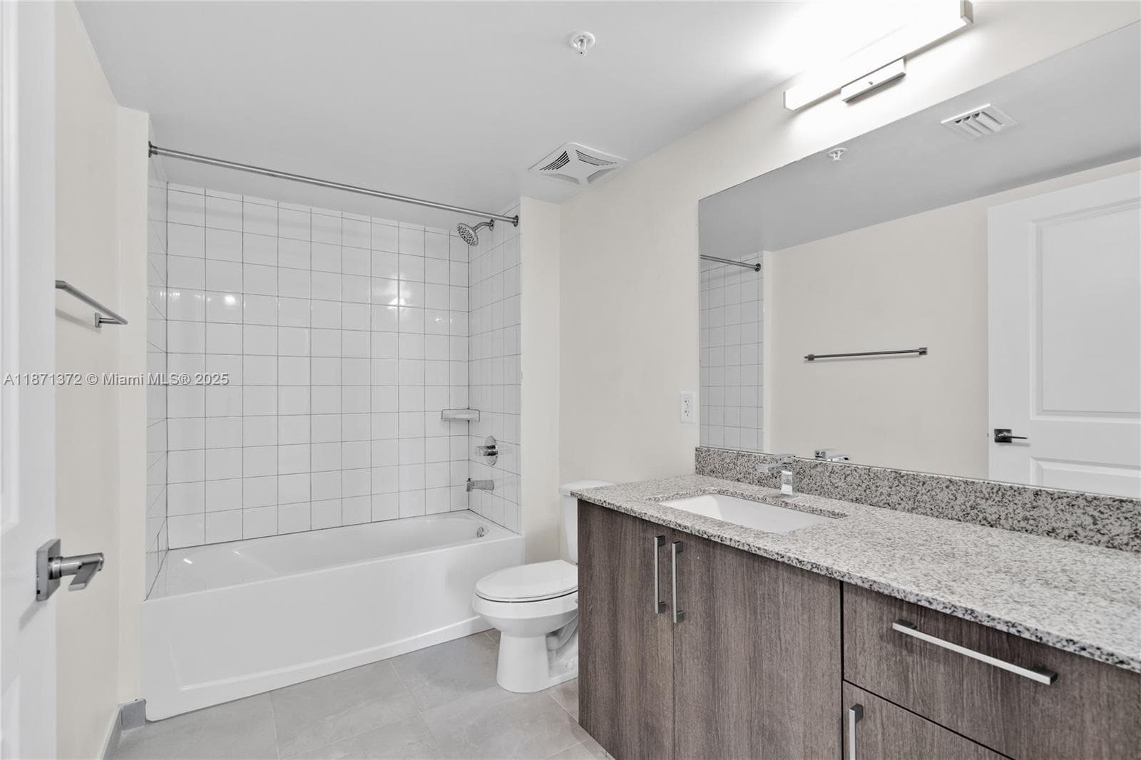 400 NW 112th Ave # 818, Sweetwater FL 33172 — 28