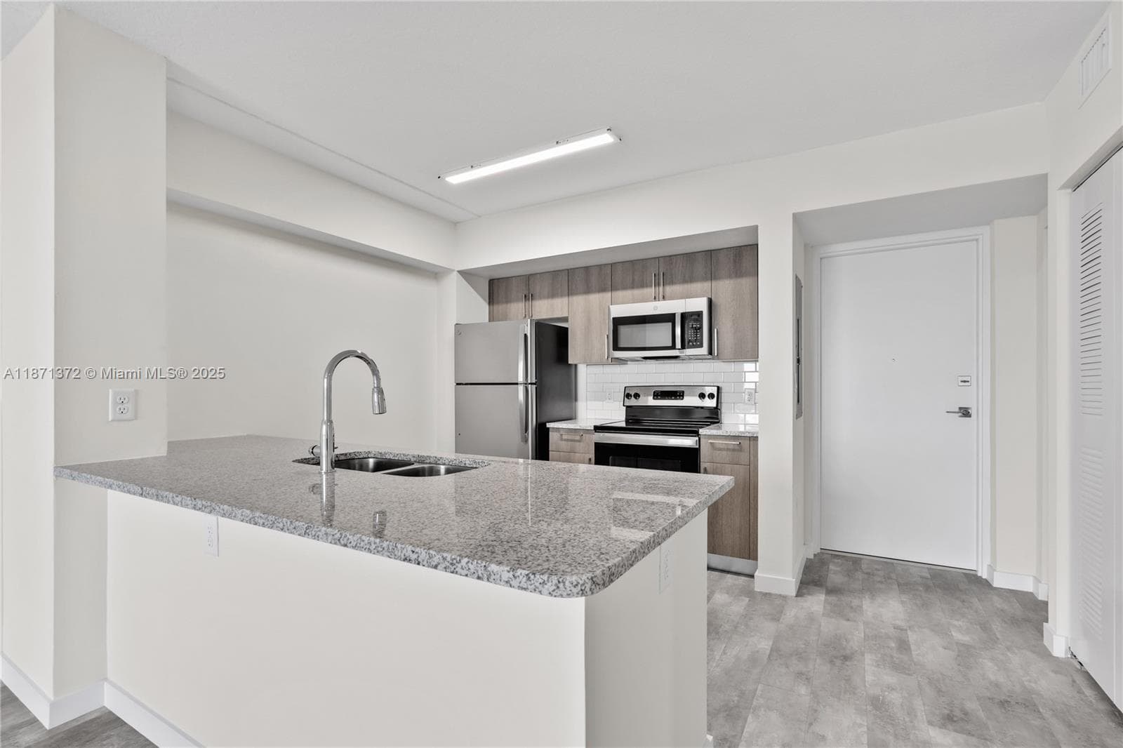 400 NW 112th Ave # 818, Sweetwater FL 33172 — 19