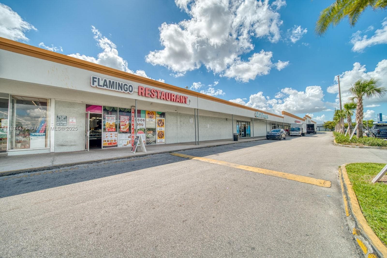 Turn-Key Restaurant For Sale High Traffic Hialeah Plaza, Hialeah FL 33010 — 32