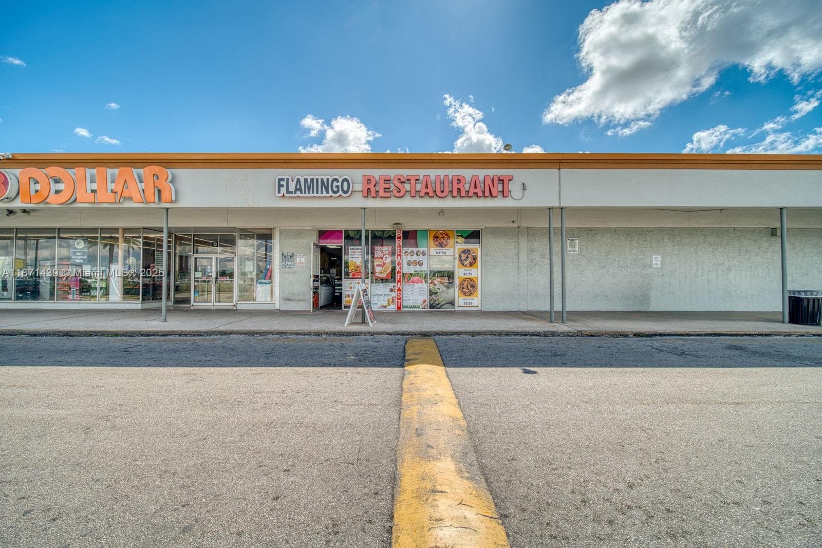 Turn-Key Restaurant For Sale High Traffic Hialeah Plaza, Hialeah FL 33010 — 33