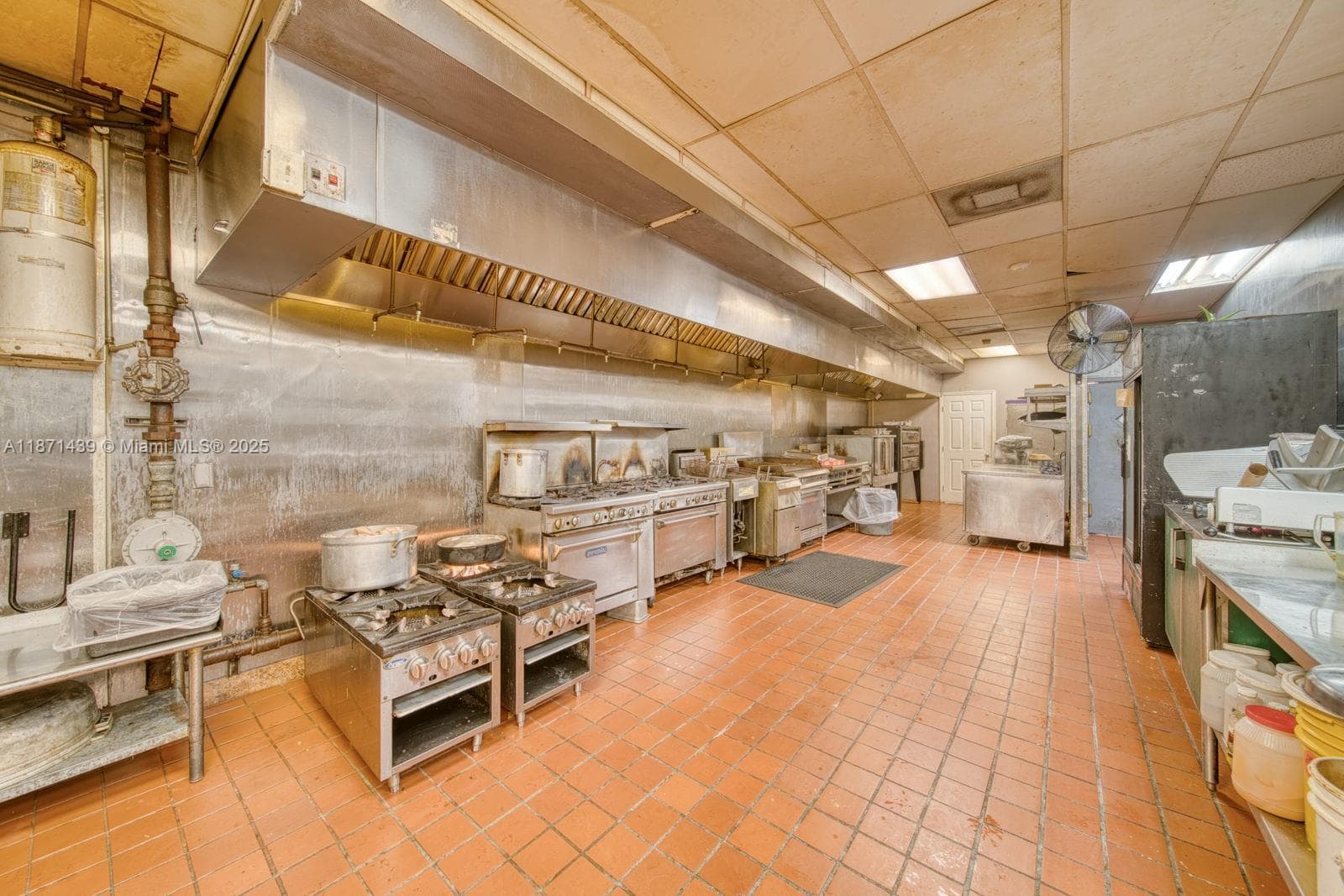 Turn-Key Restaurant For Sale High Traffic Hialeah Plaza, Hialeah FL 33010 — 19