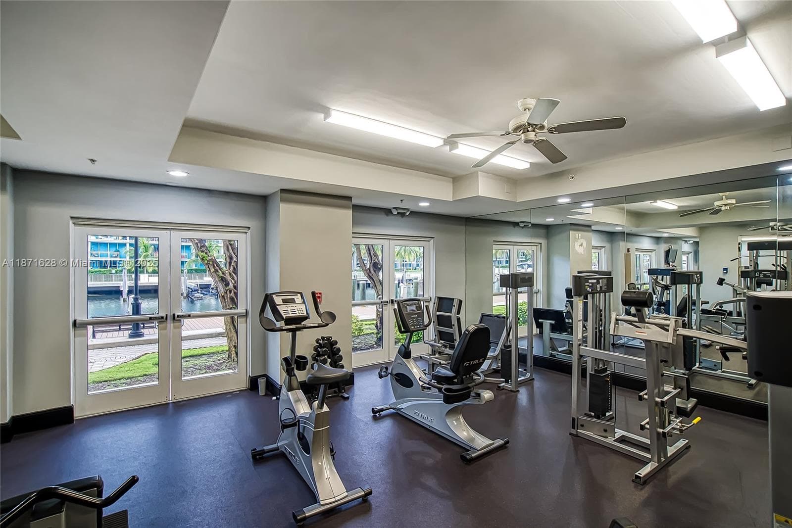 3001 NE 185th St # 135, Aventura FL 33180 — 42