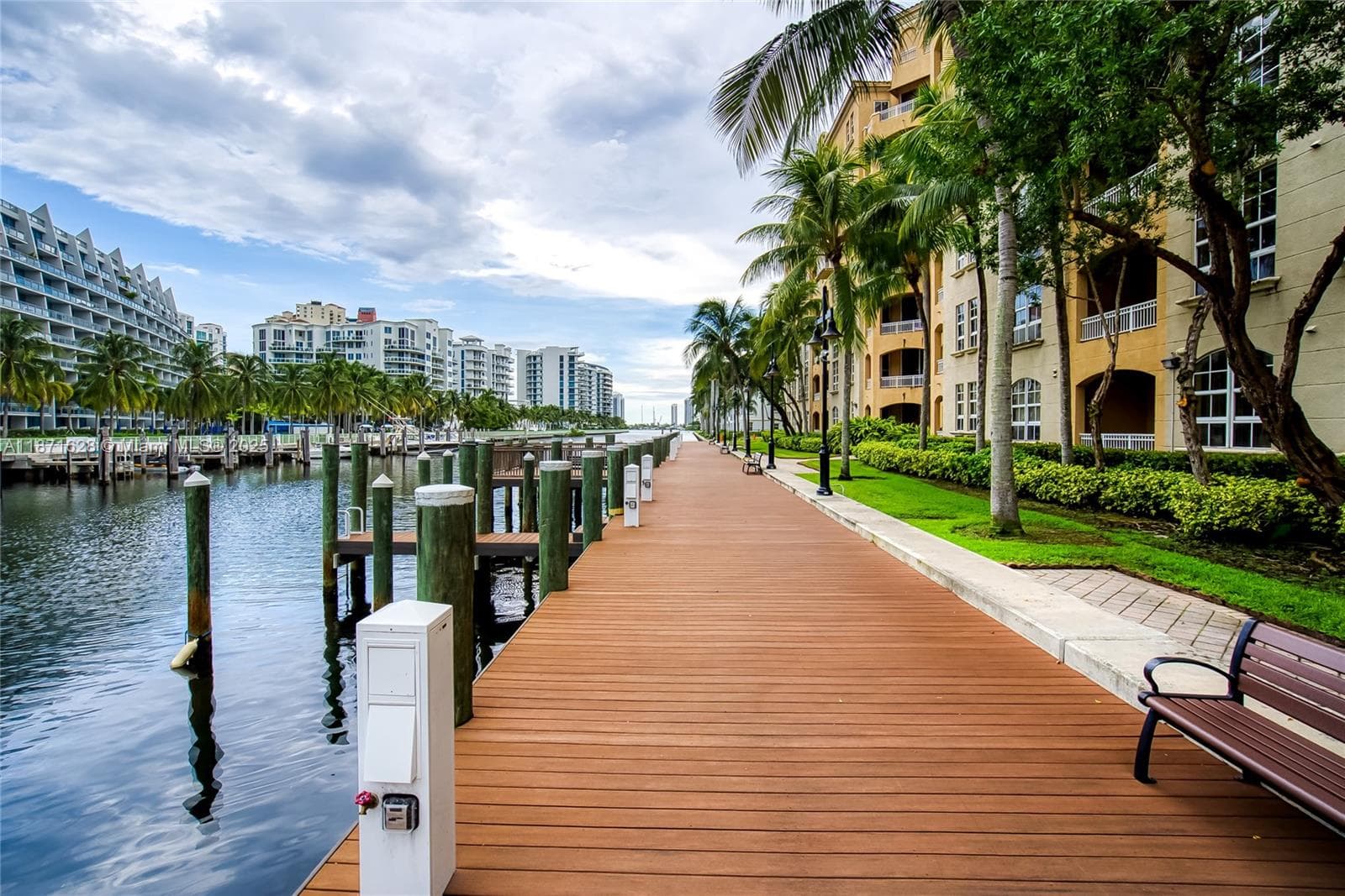 3001 NE 185th St # 135, Aventura FL 33180 — 43